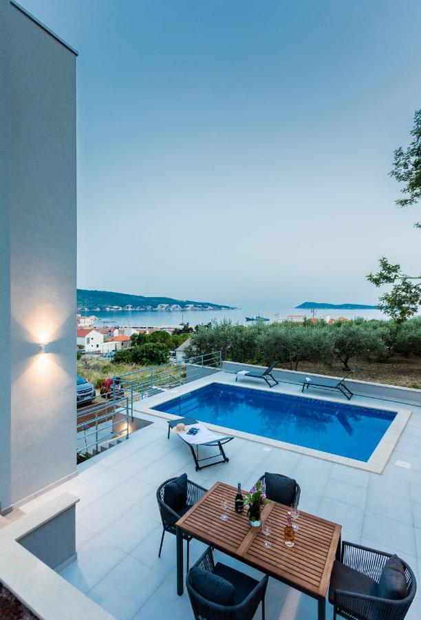 Seaside Elegance Suites Komiža Εξωτερικό φωτογραφία