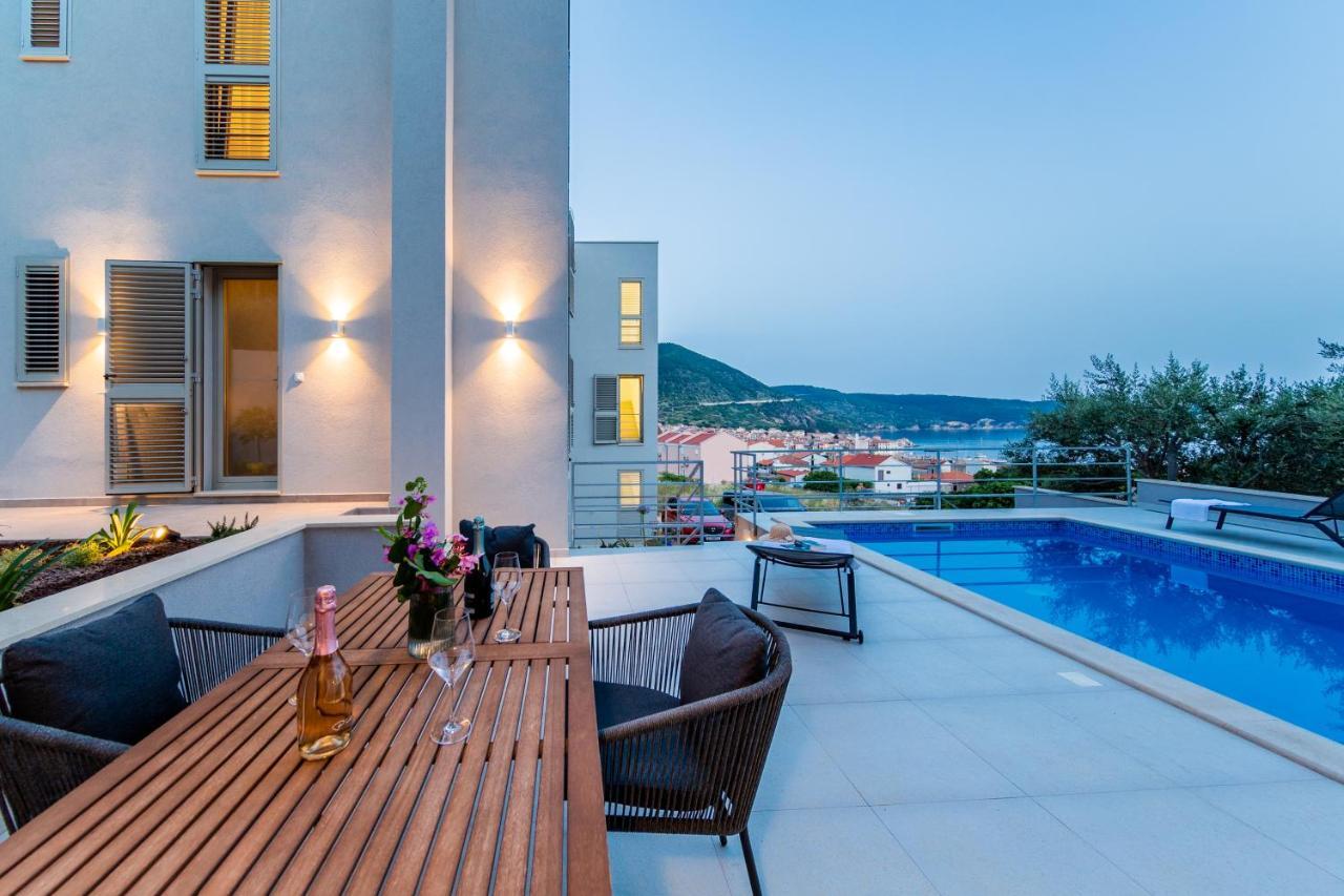 Seaside Elegance Suites Komiža Εξωτερικό φωτογραφία
