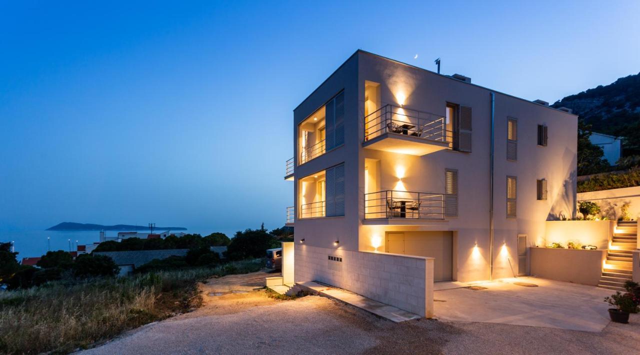 Seaside Elegance Suites Komiža Εξωτερικό φωτογραφία