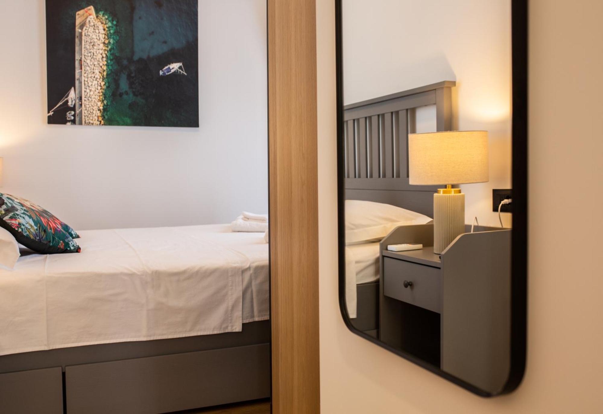 Seaside Elegance Suites Komiža Εξωτερικό φωτογραφία
